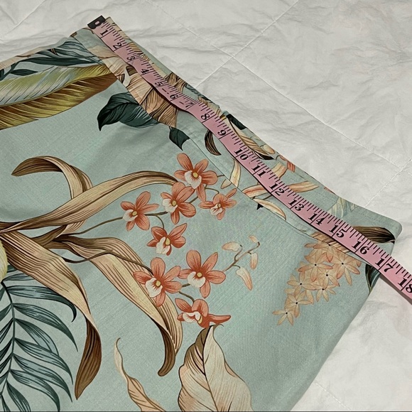 TOMMY BAHAMA ROYAL FLORAL PRINT SILK STRAIGHT SKIRT SIZE 8 - Picture 7 of 7